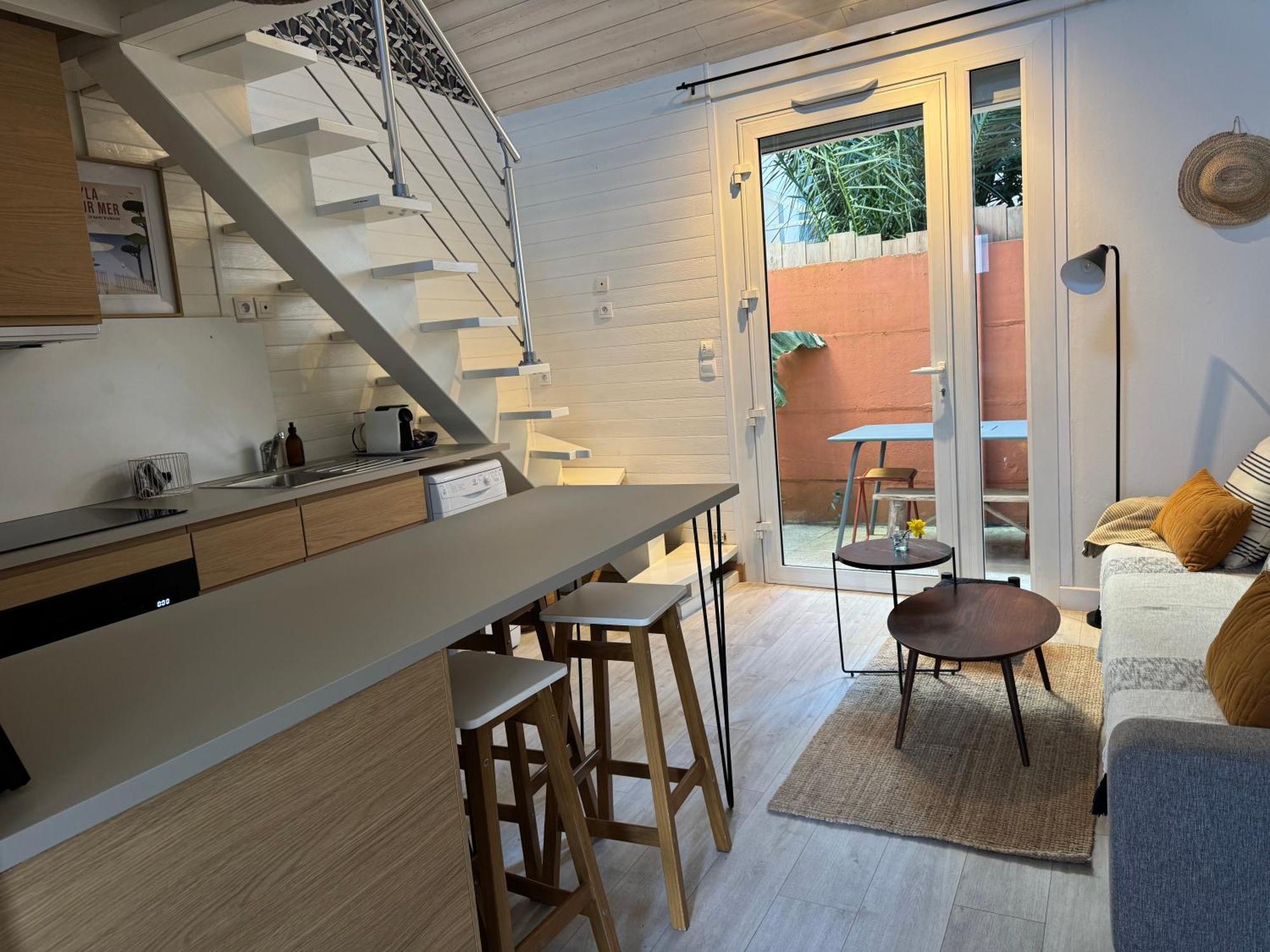 Holiday home Maison Cosy, Wifi Terrasse, Proche Plage, Gare, Centre Arcachon