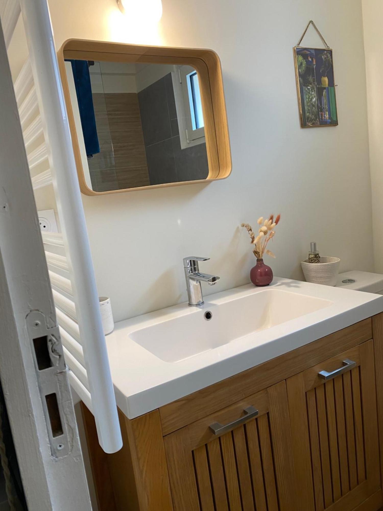 Maison Cosy Avec Terrasse, 200m Plage, Proche Gare Hébergement de vacances
